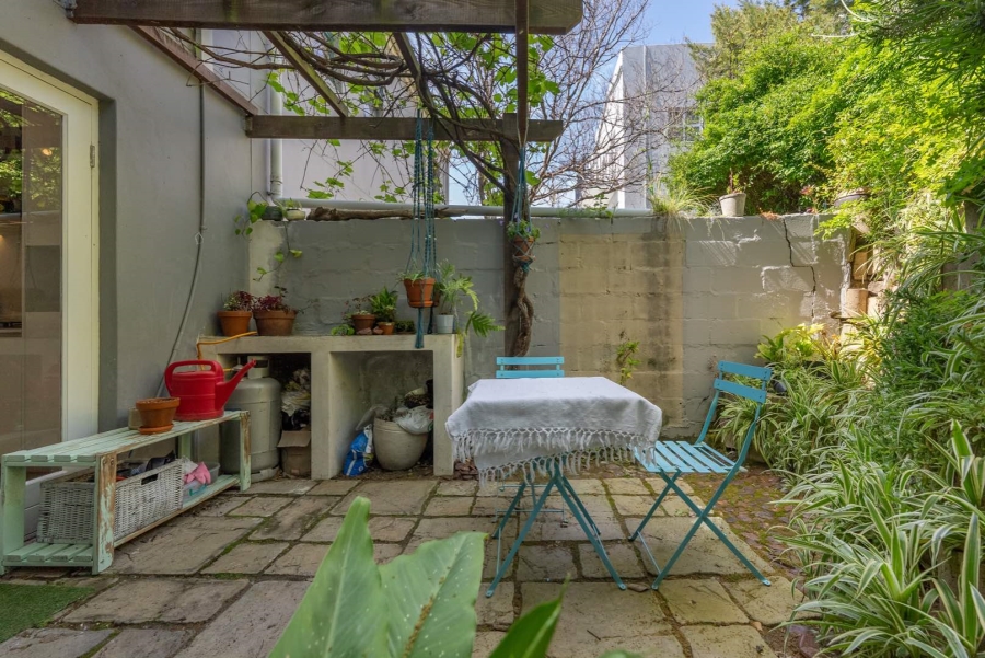2 Bedroom Property for Sale in De Waterkant Western Cape